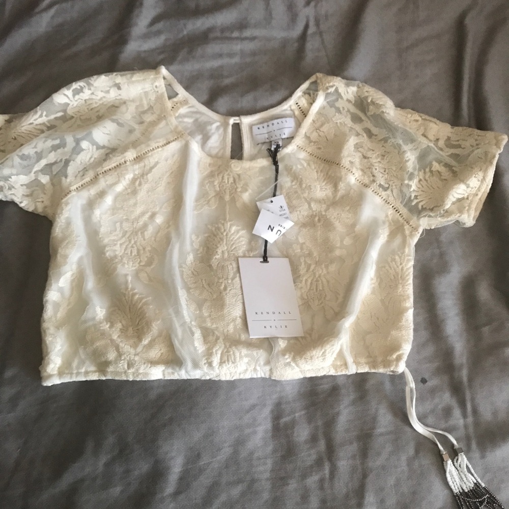 Girl’s lace boho style crop top